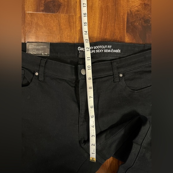 Gap Black Sexy Bootcut Jeans Size 18/34 NWT - Picture 10 of 11